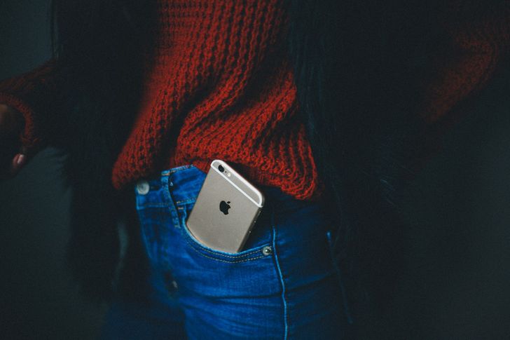  10 locuri în care nu este bine să ținem telefonul mobil