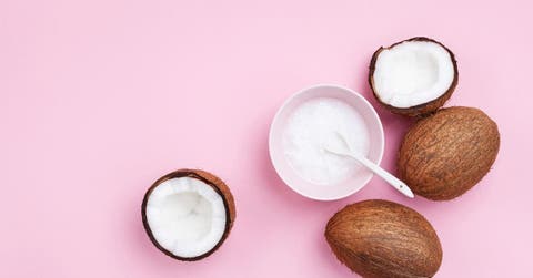  Îngrijirea feței: ulei de cocos și bicarbonat de sodiu pentru o piele sănătoasă, fără pete și  hidratată