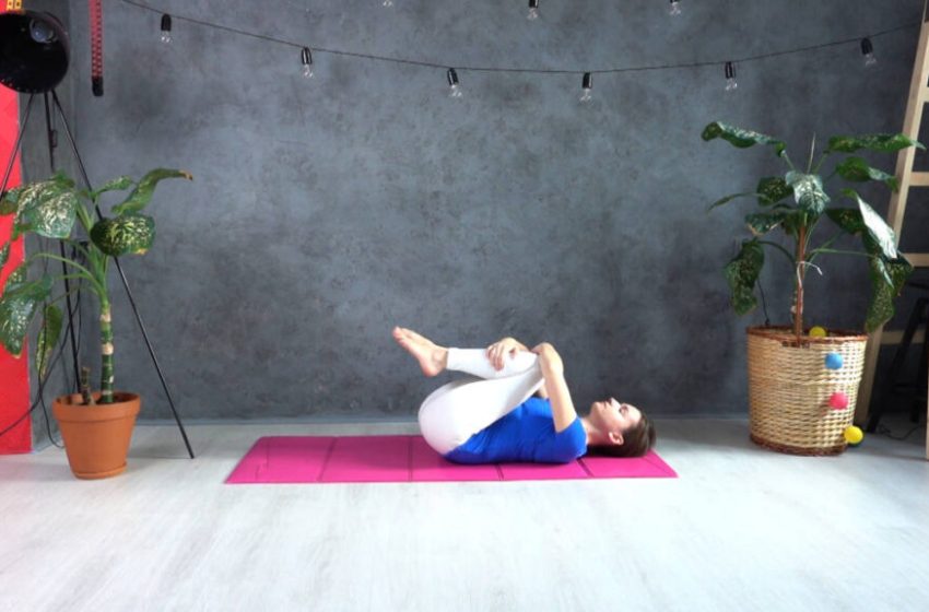  5 exerciții de yoga puțin cunoscute pentru a preveni atacurile de sciatică. Veți simți imediat o ușurare