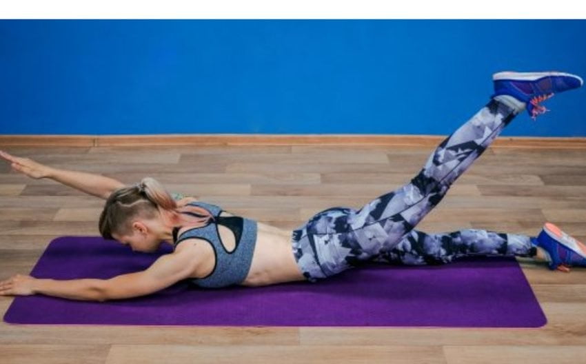  13 exerciții de yoga pentru a corecta scolioza