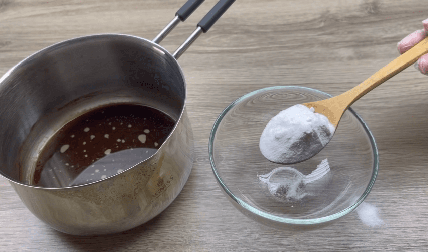  O rețetă uimitoare, eficientă: o modalitate ușoară de a scăpa de excesul de păr de pe față și corp